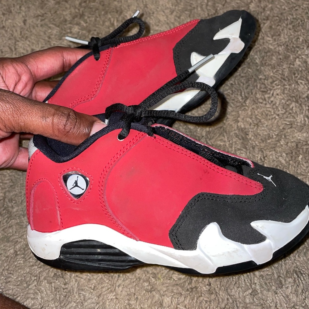Ferrari Red 14’s